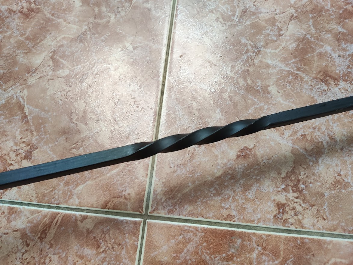 Ručně kovaná škrabka- ve stylu špicholce